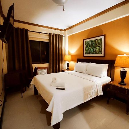 Spring Plaza Hotel Dasmarinas Ngoại thất bức ảnh
