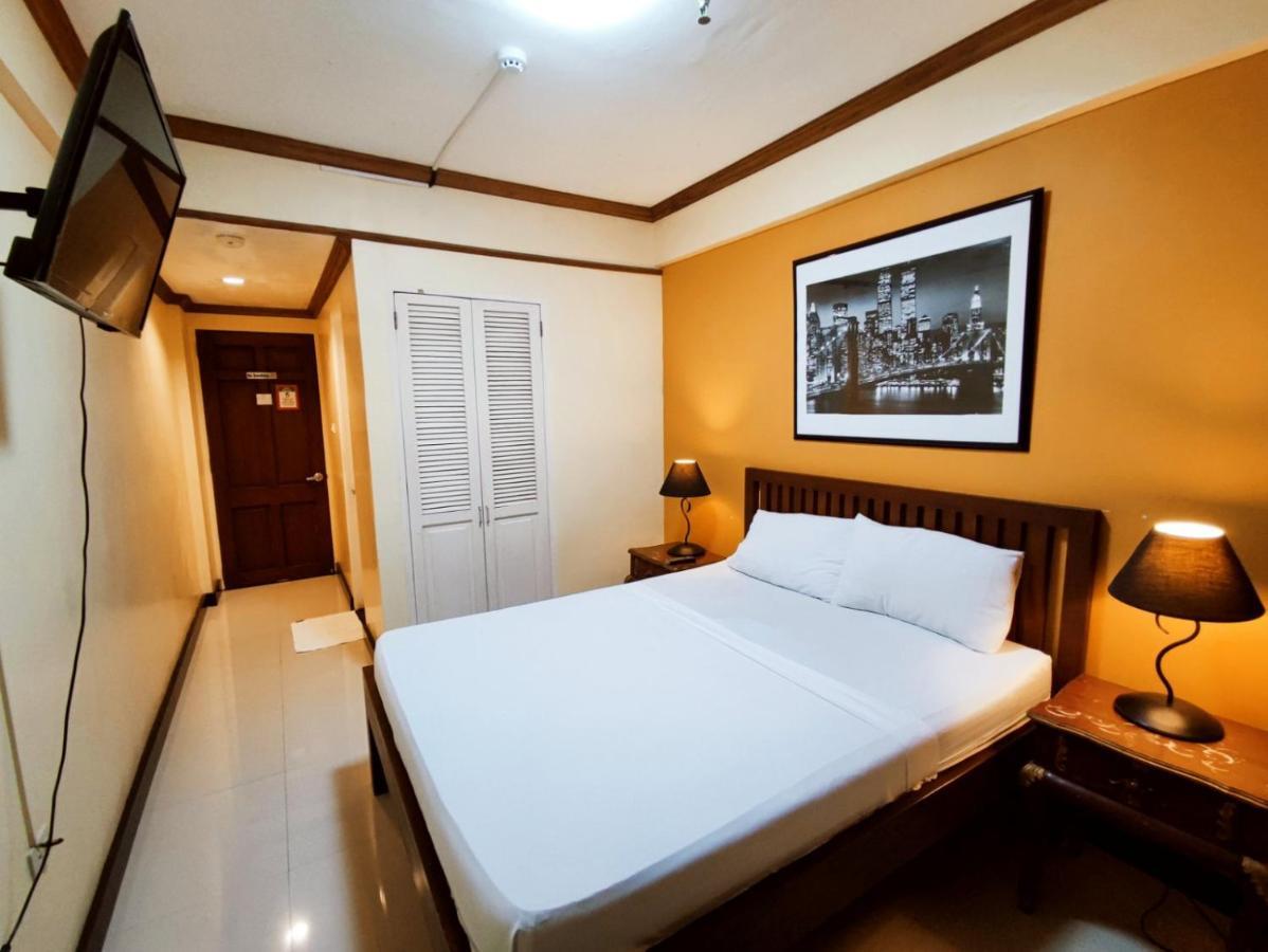 Spring Plaza Hotel Dasmarinas Ngoại thất bức ảnh