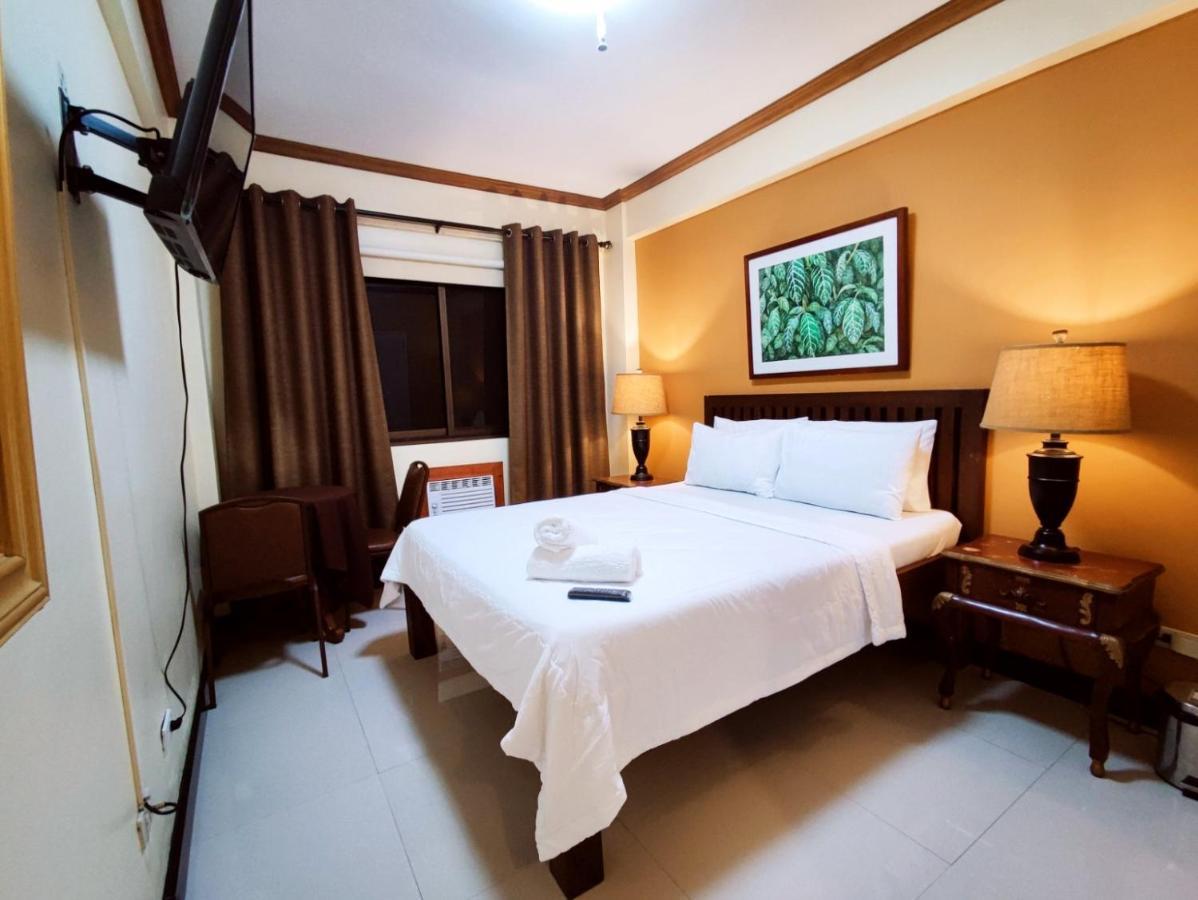 Spring Plaza Hotel Dasmarinas Ngoại thất bức ảnh