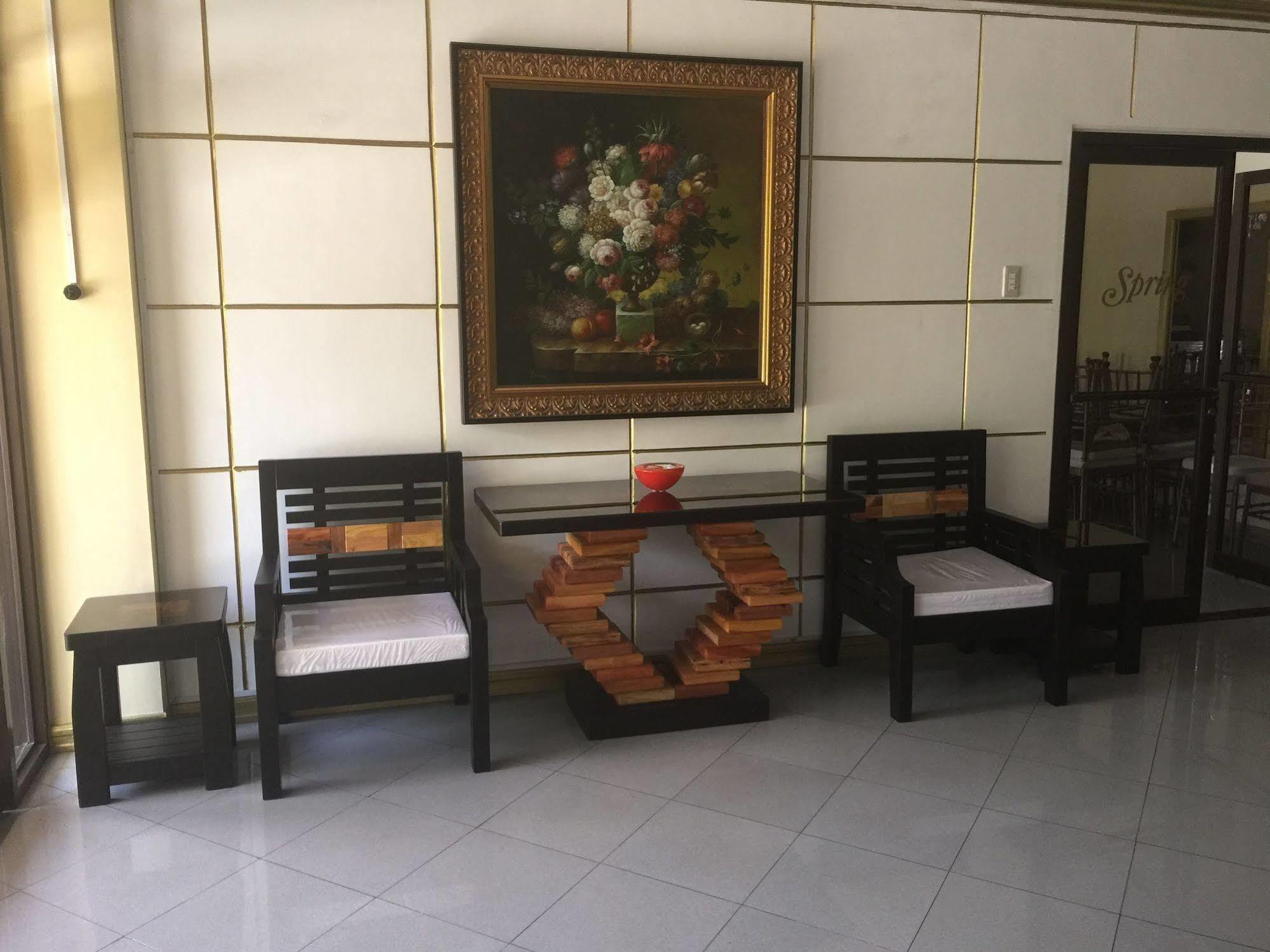 Spring Plaza Hotel Dasmarinas Ngoại thất bức ảnh