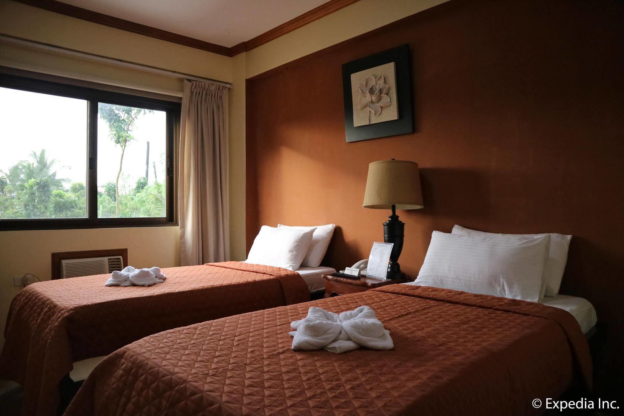 Spring Plaza Hotel Dasmarinas Ngoại thất bức ảnh